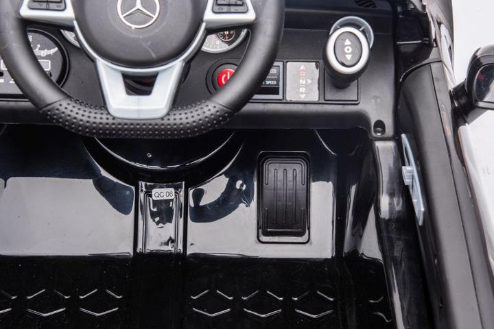 Productafbeelding Lean Toys Dubbele elektrische auto voor kinderen Mercedes SLC 300, rood