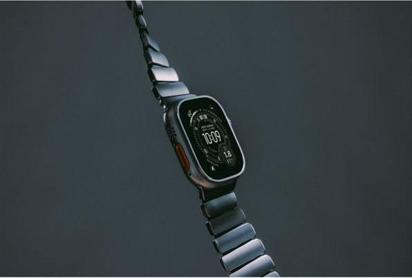 Productafbeelding Nomad Spartan Band Natural Titanium Black 49mm (FKM, Titanium, Titanium)