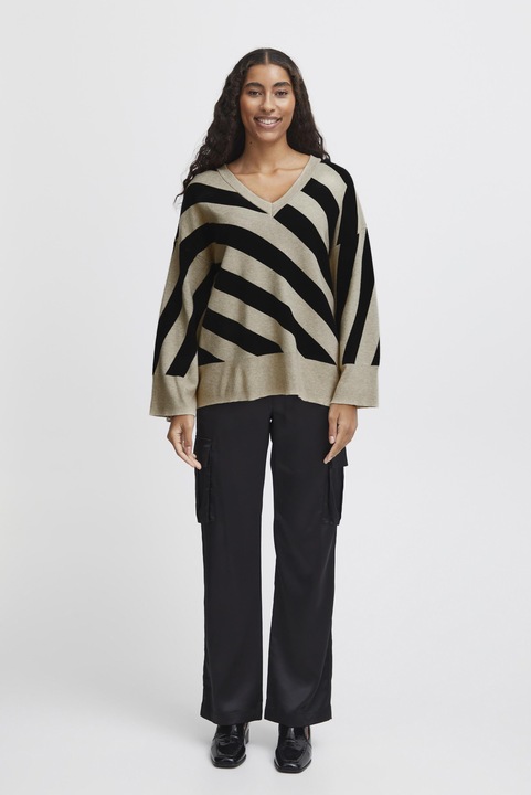 Actual product image B.young 's v-neck sweater iran (M)