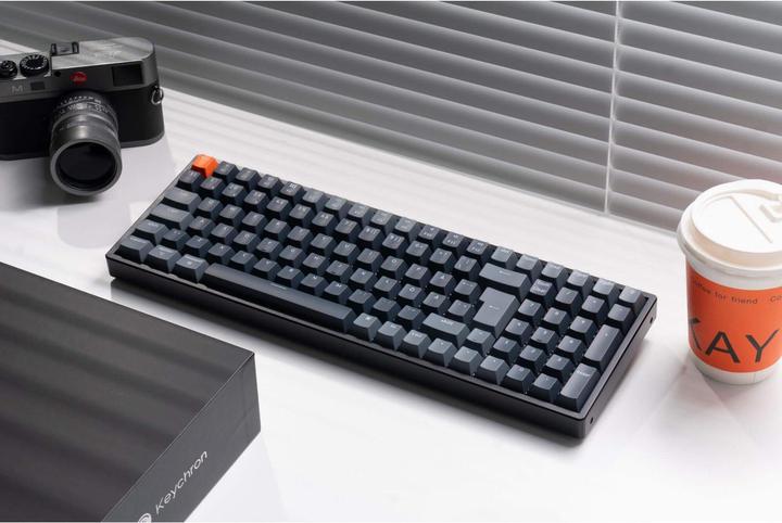 Actual product image Keychron K4 QMK (Version 3) (CH, Wireless, Cable)