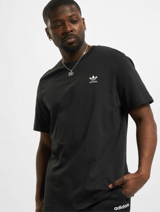 Produktbild Adidas Essential (M)