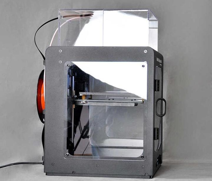 Actual product image Wanhao GR2 Plastic side panels and lid