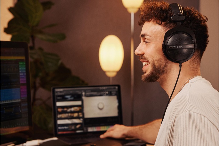Produktbild Beyerdynamic DT 770 Pro Black Limited Edition (keine Geräuschunterdrückung, Kabelgebunden)
