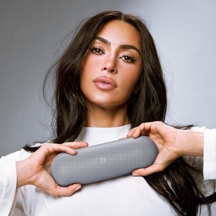 Image du produit Beats Pill x Kim Kardashian (24 h)