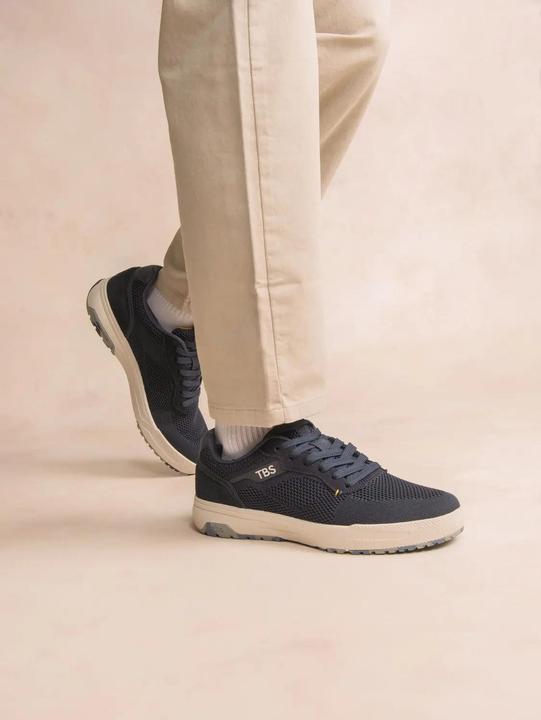 Produktbild TBS Leichte Sneakers aus recyceltem Textil (40)