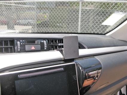 Actual product image Brodit 855176 Car mount Toyota Hilux