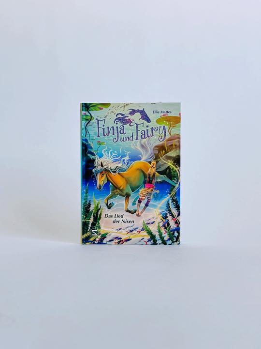 Actual product image Finja und Fairy - Das Lied der Nixen (German, Ellie Mattes, Alina Brost, 2024)
