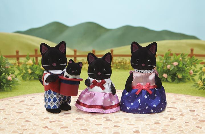 Actual product image Sylvanian Families Midnight Cat Family