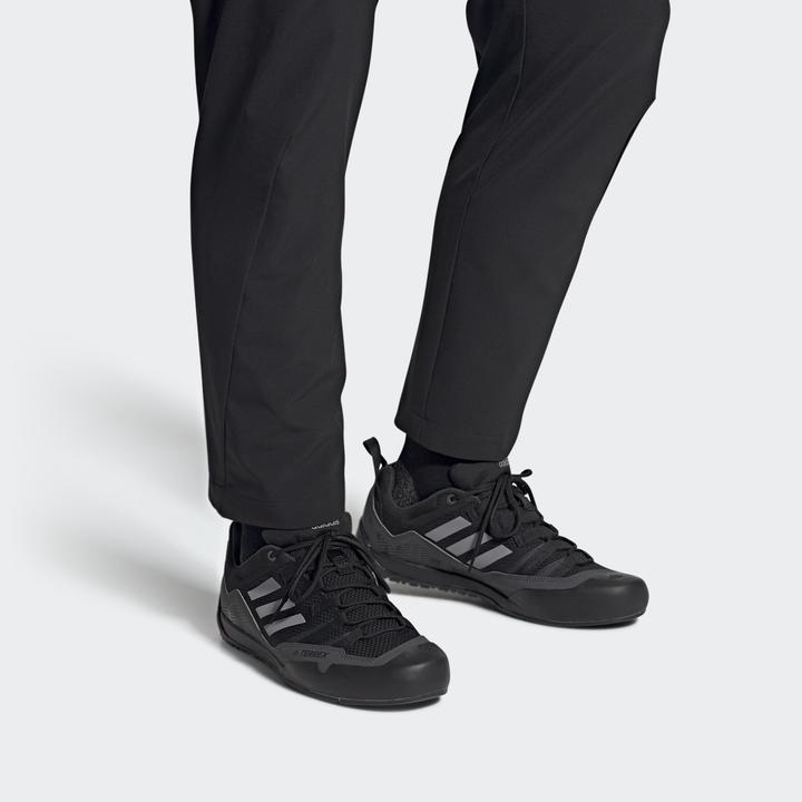 Actual product image Adidas Terrex Solo Approach Shoes (41.5)