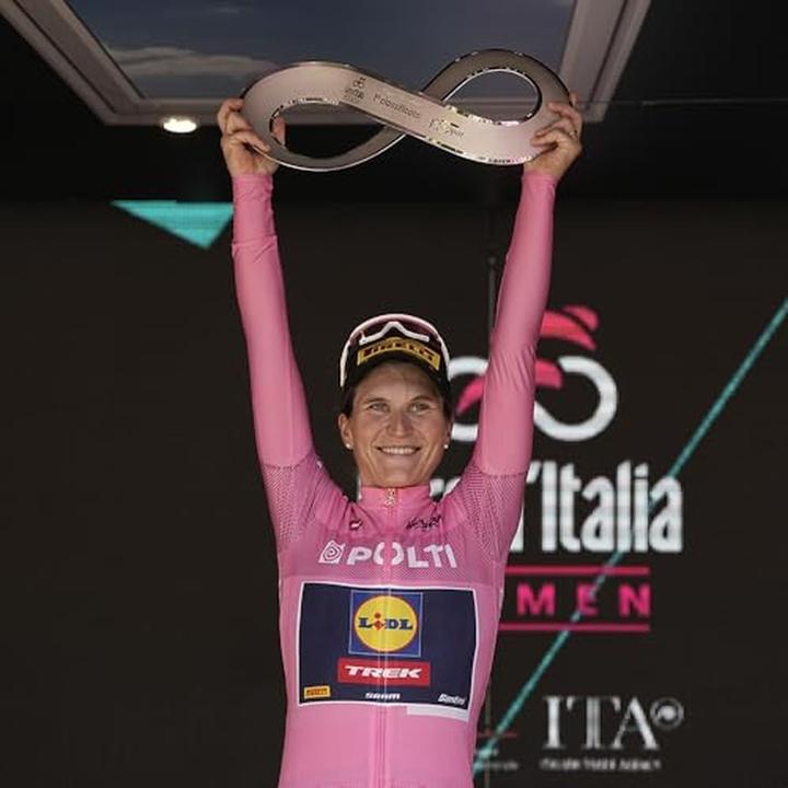 Produktbild Polti Vaporella Instant VI50.40 2400 W 2 L Aluminium Blau, Weiss (2400 W, 600 g/min)