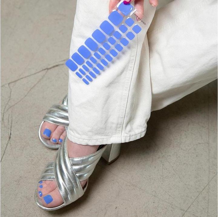 Actual product image Love'n Layer - Solid Toe London Blue (Artificial nails, London Blue)