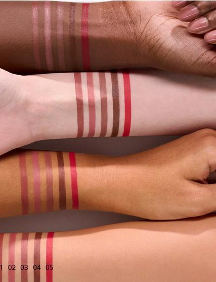 Image du produit essence POUTline soft glide LIP PENCIL crayon à lèvres (02 Pinky Promise)