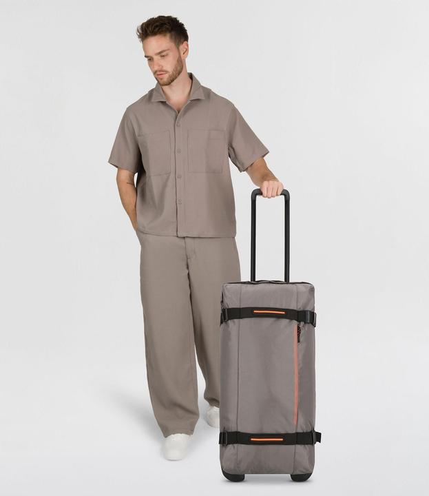 Actual product image American Tourister URBAN TRACK Duffle with Wheels (94 l)