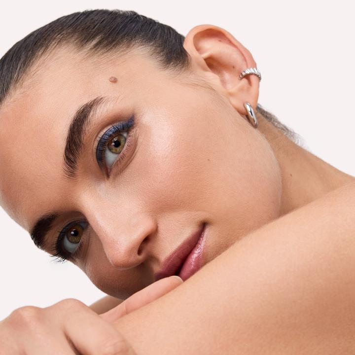 Actual product image Catrice Jewel Glide Effect Eye Pencil (Blue, Midnight Sapphire)