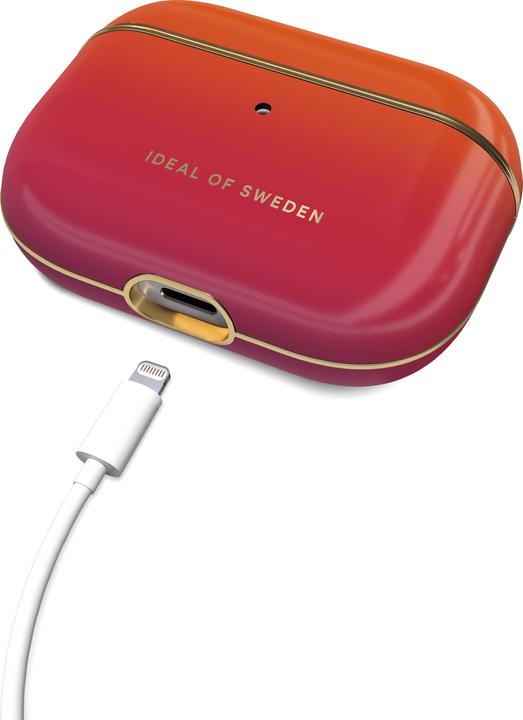 Actual product image iDeal Of Sweden Designer Hard Cover Vibrant Ombre