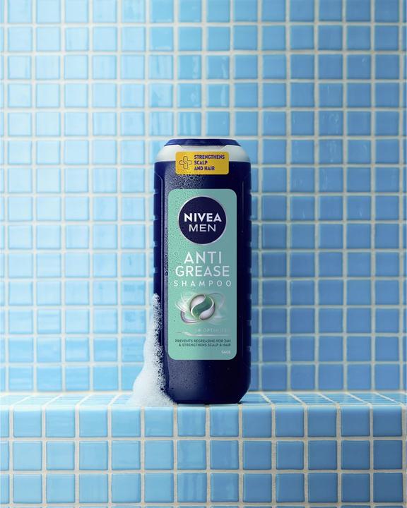 Image du produit NIVEA Shampoo mit Salbei für fettiges Haar für Herren (Antifettshampoo) Farbton: 500 ml (500 ml)