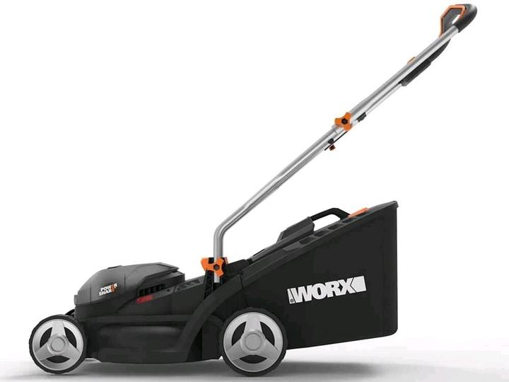 Actual product image Worx AkkuRasenmäher20 V4 Ah Schnittbreite 33 cm (Rechargeable battery operated)