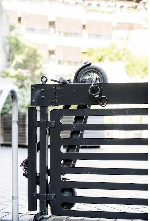 Immagine prodotto Master Lock Polsino da strada 8275 (100 cm)