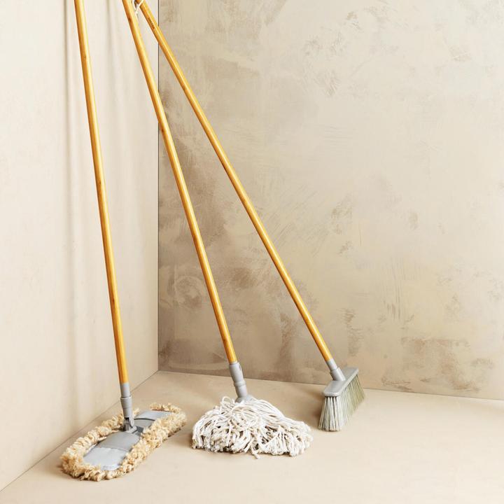 Actual product image Salter LASAL71441WEU7 WARM FLUFFY FLAT broom - Gray - FSC 100% (1 pcs.)