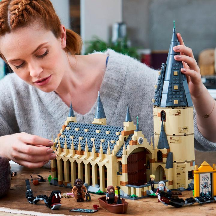 Actual product image LEGO The great hall of Hogwarts (75954, LEGO Harry Potter)