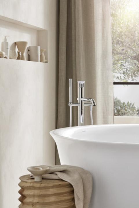 Actual product image Duravit WHITE TULIP bathtub d= 1400mm, free-standing white (330 l, 140 cm, 140 cm)