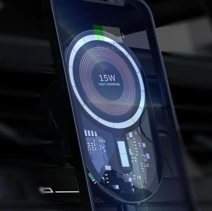 Produktbild PhoneLook MagSafe Smartphone Halterung 15W für Fahrzeug Ventilation Cyberpunk Design