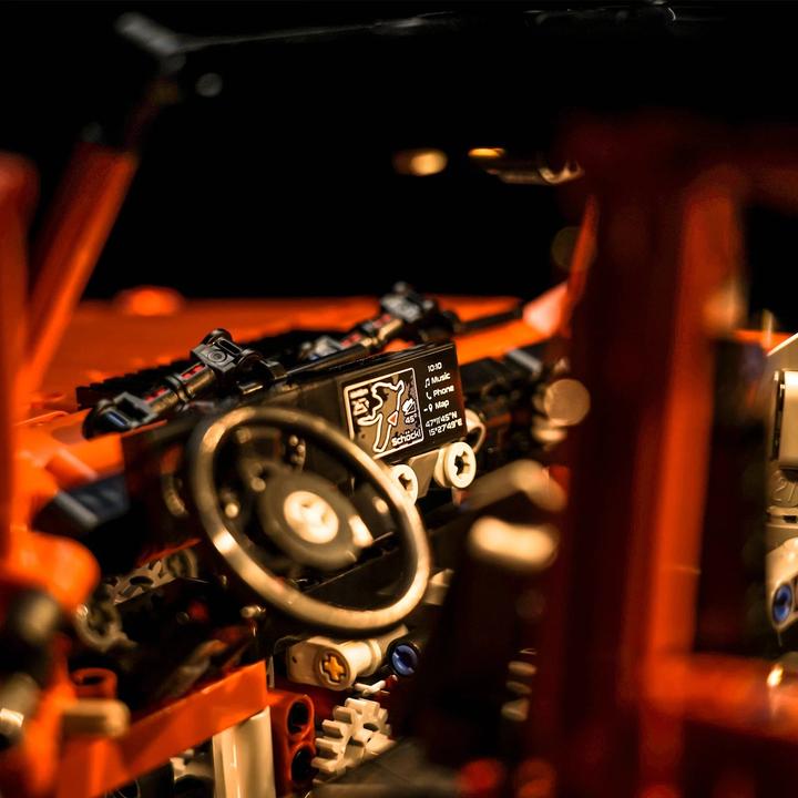 Produktbild BrickBling LED Licht Set für LEGO Mercedes-Benz G 500 PROFESSIONAL Line (42177) inkl. Fernbedienung