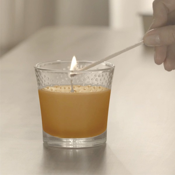 Actual product image Glade Scented candle Honey & Chocolate