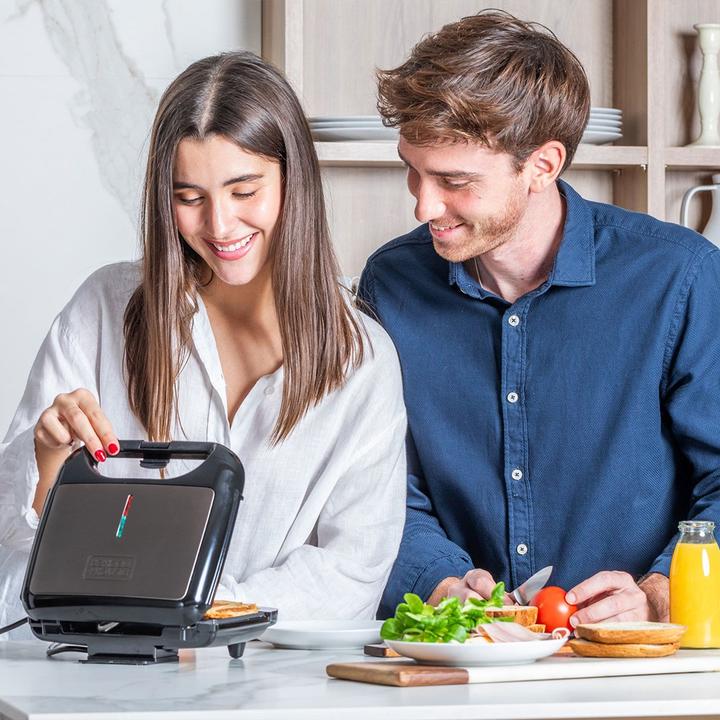 Image du produit Black & Decker Black+Decker BXSA753E Grille-pain à sandwichs