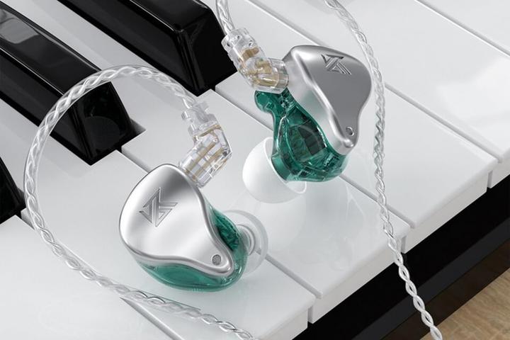 Produktbild KZ AST Earbuds with Microphone (NC, Kabelgebunden)