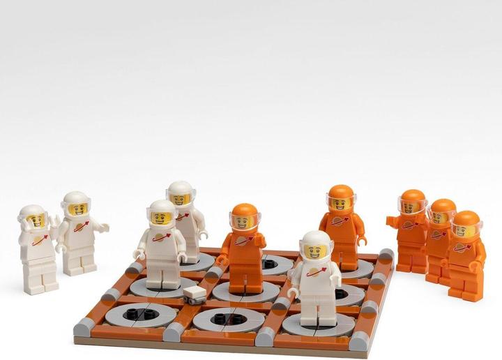 Immagine prodotto LEGO ® 5008897 - Space Tic Tac Toe