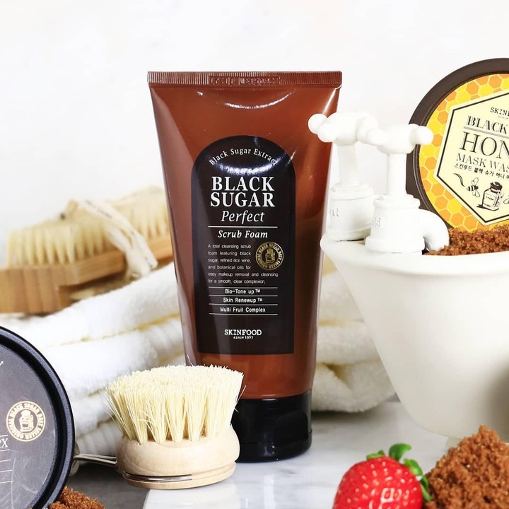 Produktbild Skinfood ack Sugar Perfect Scrub Foam Exfoliating Face Sugar Face Reed 180G (Schaum)