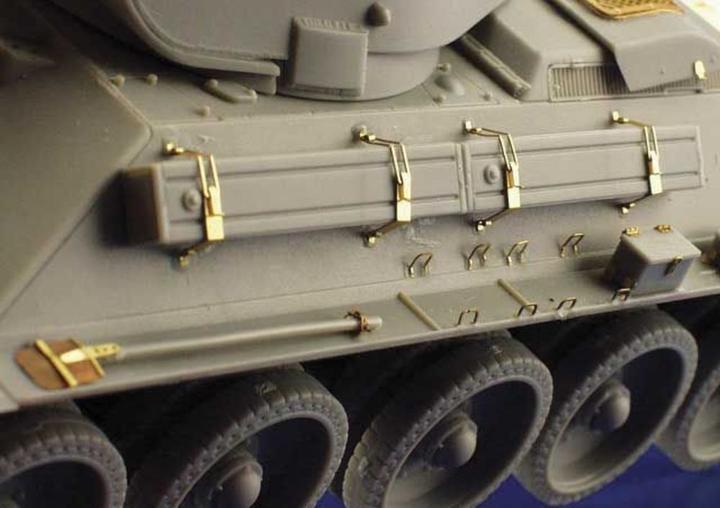 Actual product image Eduard T-34/76 Model 1940 for Dragon Kit