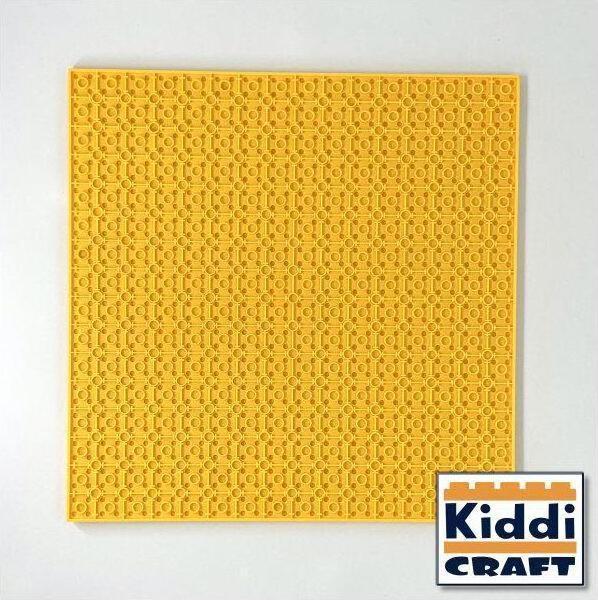 Actual product image Kiddicraft Stackable baseplate 32 x 32 studs (25.5 x 25.5cm) Yellow