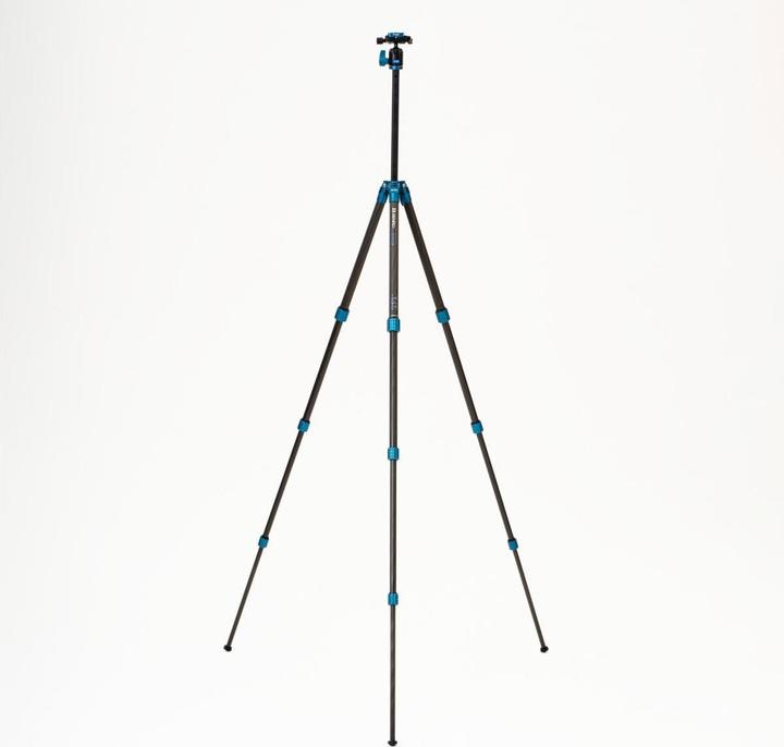 Actual product image Benro TSSL08CN00P SuperSlim Carbon Tripod Kit (Carbon)