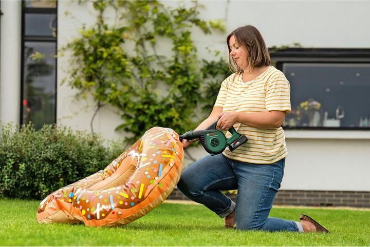 Produktbild Bosch Home & Garden UniversalLeafBlower 18V-130 (Akkubetrieb, Laubbläser)