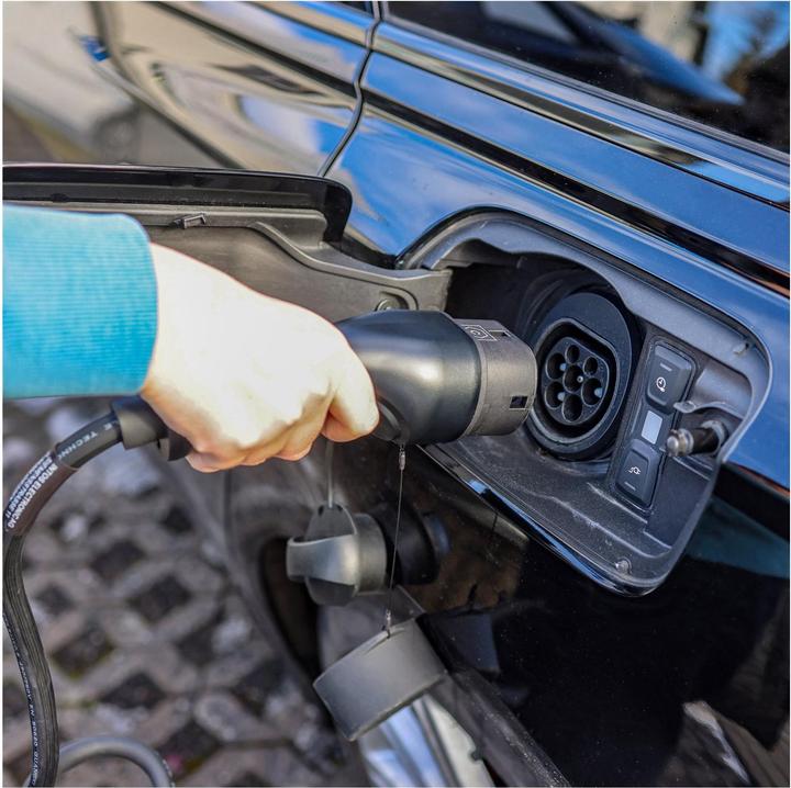 Actual product image InLine EV car charging cable (Type 2, 22 kW, 32 A, 5 m)