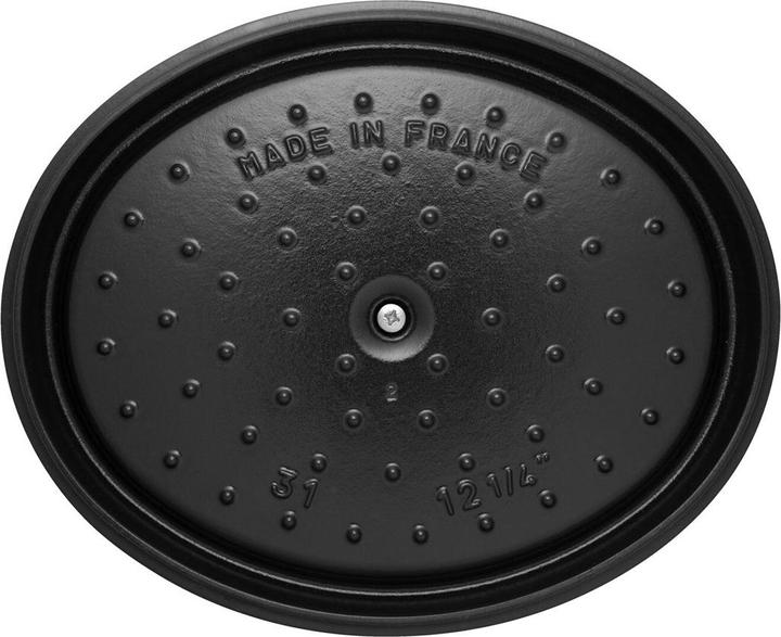 Actual product image Staub Oval Cocotte (31 cm, Casserole + Stewpot, Cast iron)