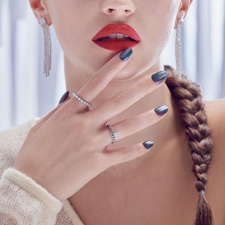 Productafbeelding KISS Gel Fantasy Magnetic Gel Nails - 28 Pieces (Kunstnagels)