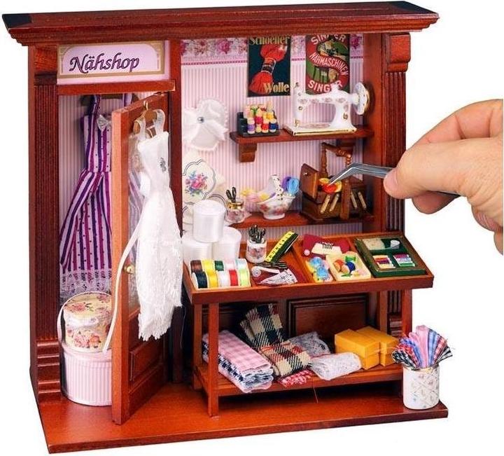 Produktbild Reutter 102.794/6 - Nähgeschäft mit Beleuchtung - Terrassenladen Serie 794