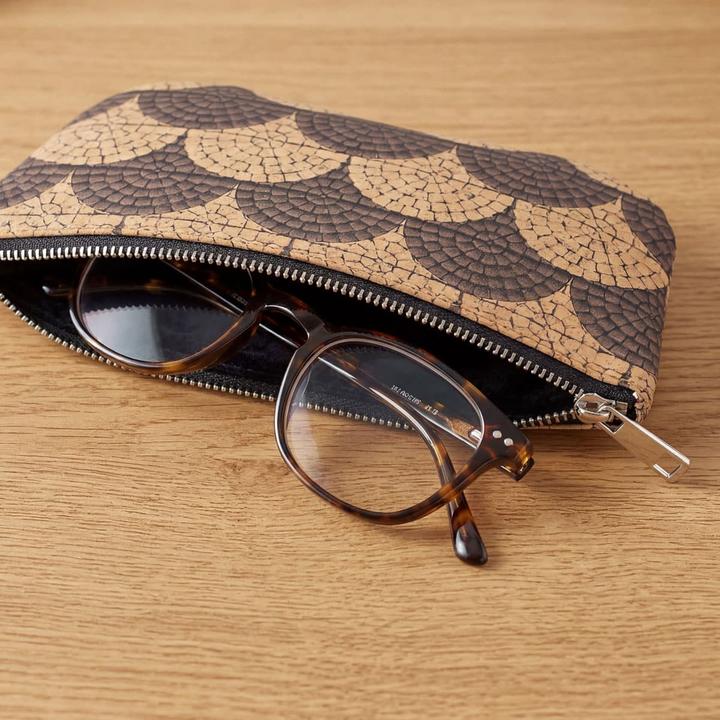 Actual product image Artipel Coli" glasses case