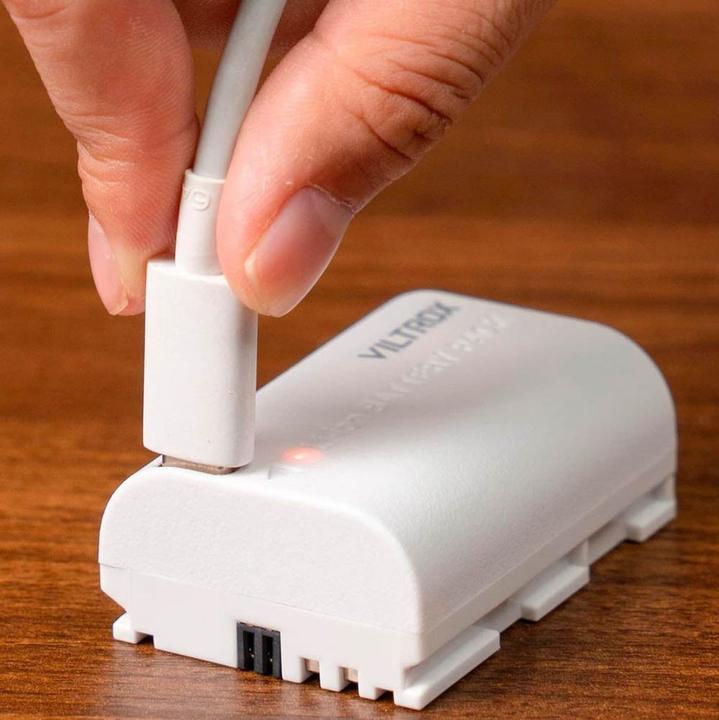 Actual product image Viltrox TLP E6 Battery ( LP E6 ) TYPE C 2400MAH for Canon Camera (Camera battery)