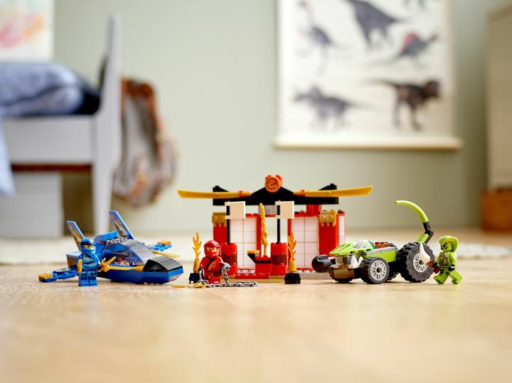 Produktbild LEGO Kräftemessen mit dem Donner-Jet (71703, LEGO Ninjago)