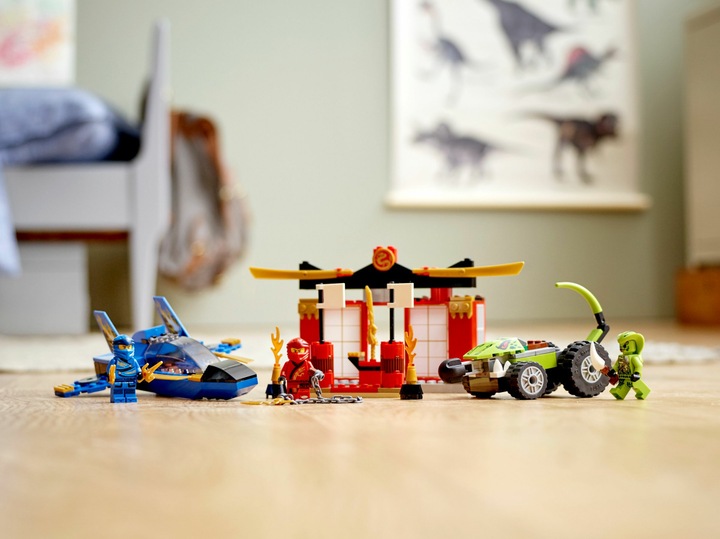 Actual product image LEGO Power struggle with the thunder jet (71703, LEGO Ninjago)