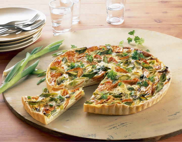 Actual product image Kaiser Quiche tin with raised base (28 cm)