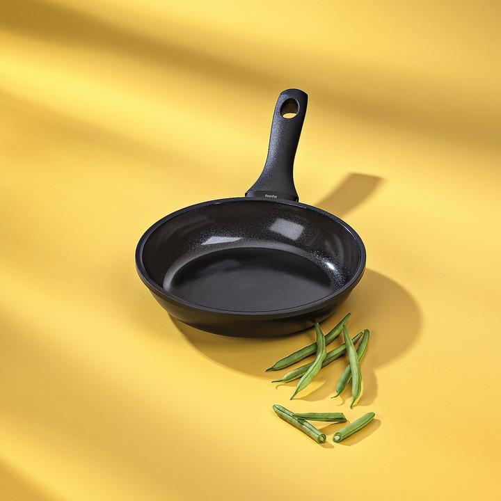 Produktbild Kela Wok mit Deckel schwarz Atura (Aluminiumguss, 32 x 8.50 cm)