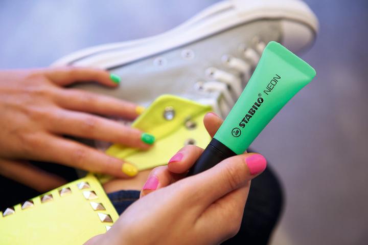Produktbild STABILO NEON Textmarker (Magenta, 5 mm, 1 x)