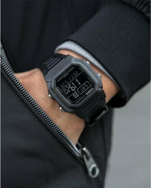 Actual product image Casio Collection (Digital watch, 44 mm)