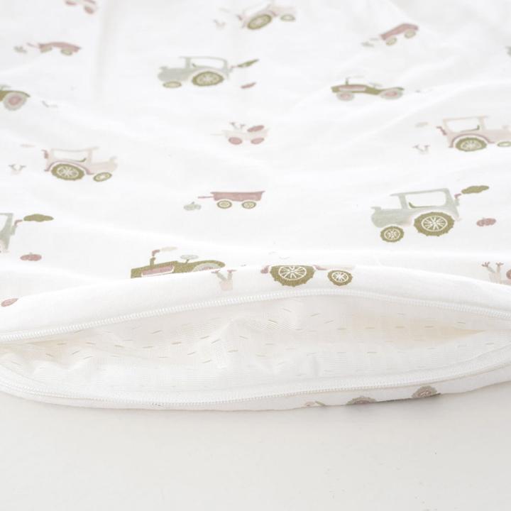 Actual product image Träumeland Baby-Ganzjahresschlafsack Little Farm grün Grösse 62/68 (68 cm, 2.5 TOG, All-season)