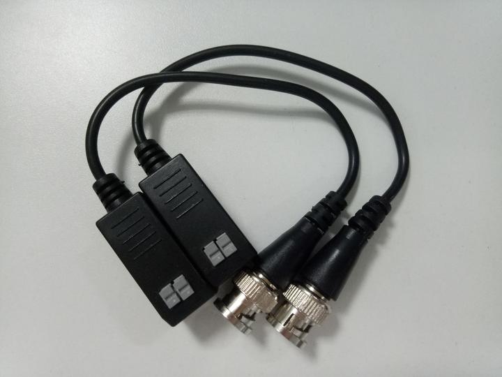 Image du produit Hikvision DS-1H05-T/E Balun vidéo passif paire